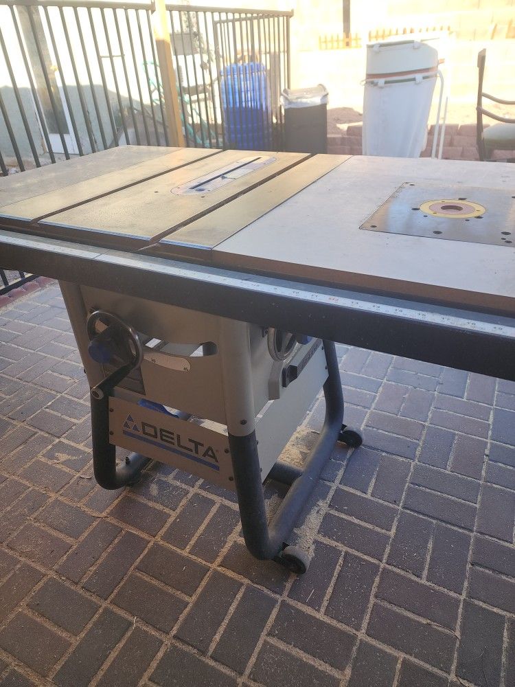 Table Saw Delta 36-725