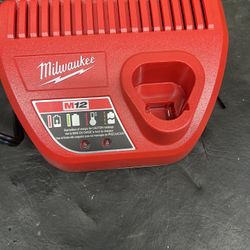 Milwaukee Battery Charger