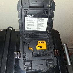 LASER DEWALT PRÁCTICAMENTE NUEVO 