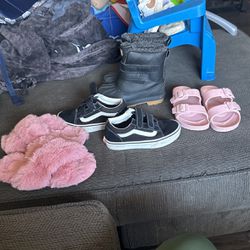 Selling Shoes For Girls 