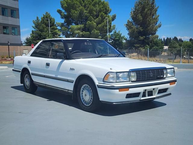 1990 Toyota Crown