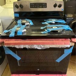GE Coil Top Stove/Oven (NEW)