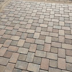 Instalation Grass Travetine Pavers 