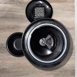 Petlibro Smart Feeder Automatic Pet Feeder with App Control (Needs Batteries, Not Included) Schedules Up to 10 Meals a Day 5L Large Capacity  Color: B