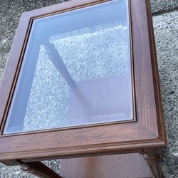 Glass Top End Table - $35 (Mukilteo) 