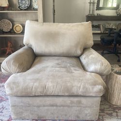 Comfy Cozy Armchair