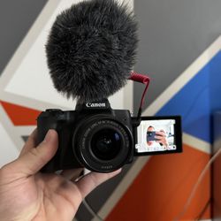Canon M50 