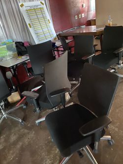 Office Chairs - like new only for display