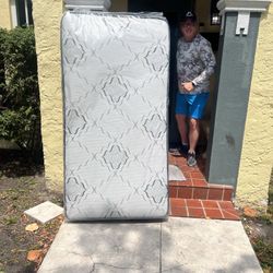   Mattresses: twin, full , queen regular ,  Colchon Nuevo Colchones plush or pillow top available cama bed mattress 