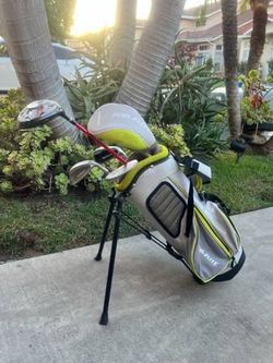 └➤➤➤ Kids | Right-Handed | Top Flite | Golf Set | 5 Clubs | Bag