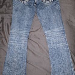 Girls rock Revival Jeans