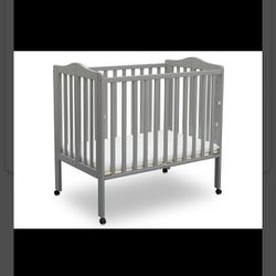 Baby Crib Grey