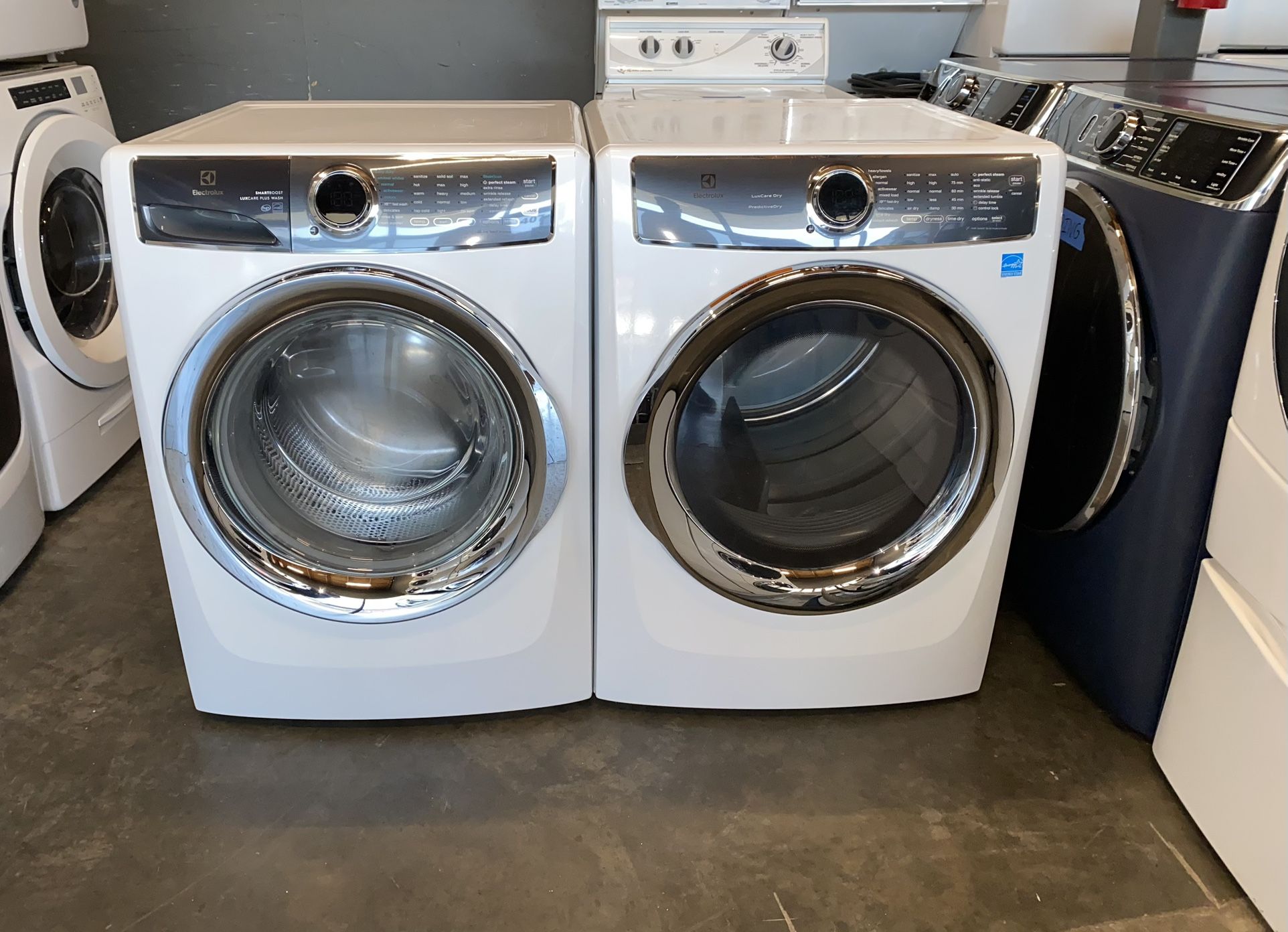 ELECTROLUX XL CAPACITY WASHER DRYER ELECTRIC SET 