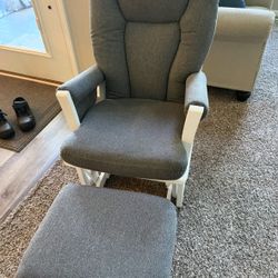 Dutailier Modern 0350 Glider chair and ottoman