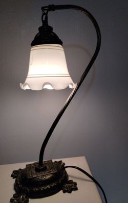 VINTAGE LIGHTING BRASS DESK - TABLE LAMP 16"