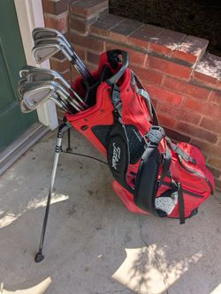 Titleist Golf Clubs And Titleist Stand Bag