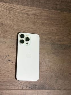 Iphone 15 pro max 512gb UNLOCKED white color