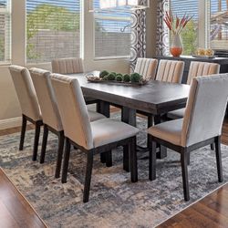 8 Seat Dinette With Leaf