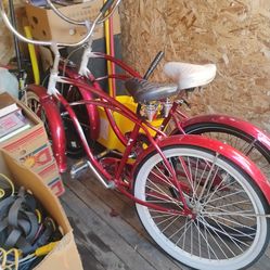 His and hers Bea ch cruisers