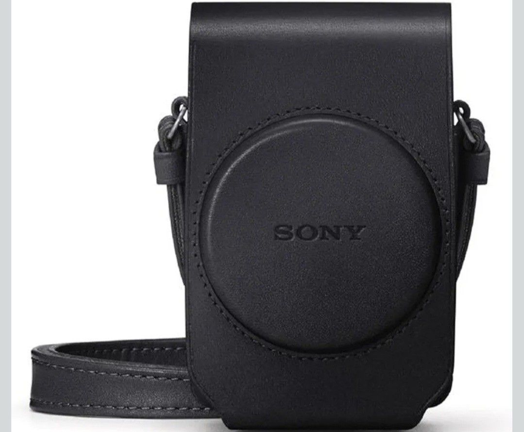Sony LCSRXG/B Soft Carrying Case (Black), compact