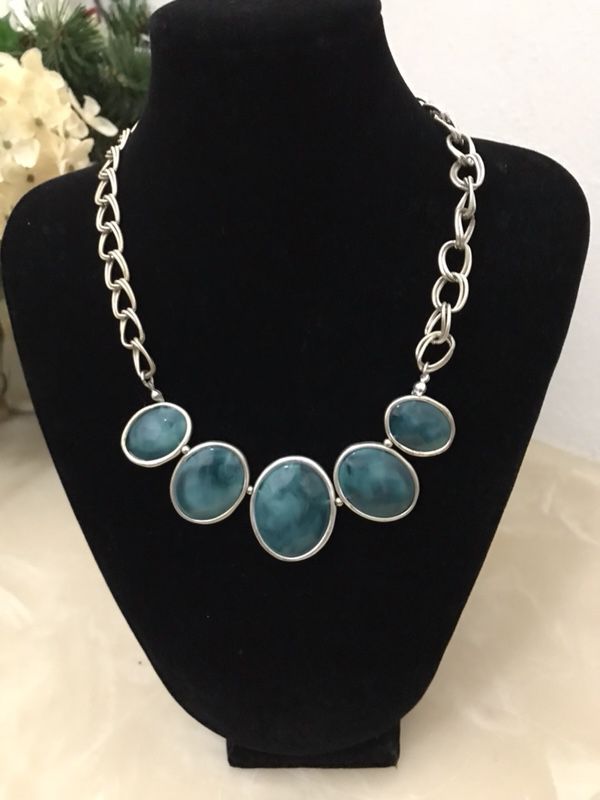 Beautiful greenish turquoise color necklace