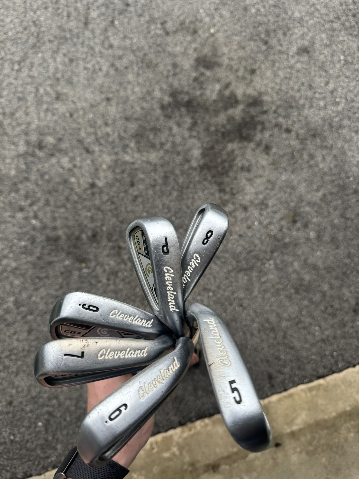 Cleveland CG4 Iron Set – 5 through Pitching Wedge (5-PW)