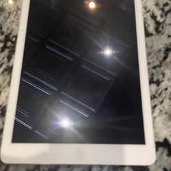 iPad For Parts Model A1474