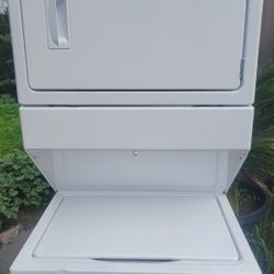 WHIRLPOOL WASHTOWER ELECTRIC DRYER BRAND NEW CAN DELIVER 