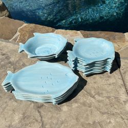 Gorgeous Blue Fish Plates Set