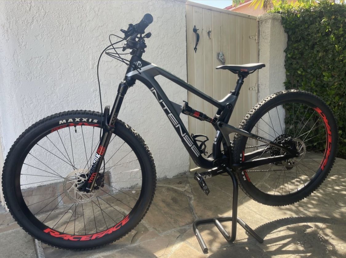 Intense Carbine Pro 29” Medium