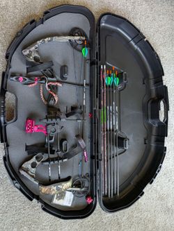 Quest G5 Compound Bow