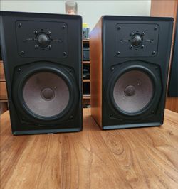 ADS L400 SPEAKERS WITH CABLES