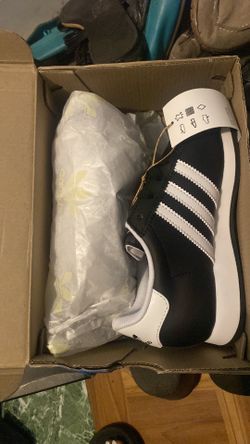New - adidas Originals Samoa Sneaker (Little Kid/B ig Kid), Black/Running White/Running White, 1 M US L