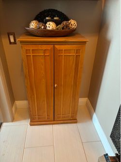 Storage cabinet