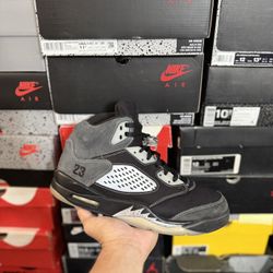 Jordan Anthracite 5s size 10.5 VNDS 
