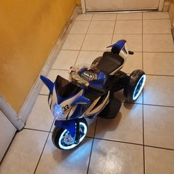 New Electrical Motorcycle For Kids W Sounds & Light Rechargable 6volt Interested Only 