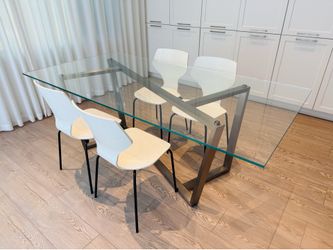Glass modern table with 4 chairs 71” × 35.5” Almost new