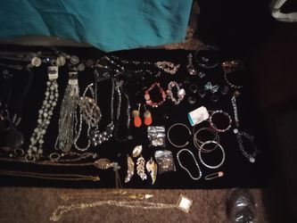 Women's Jewelry