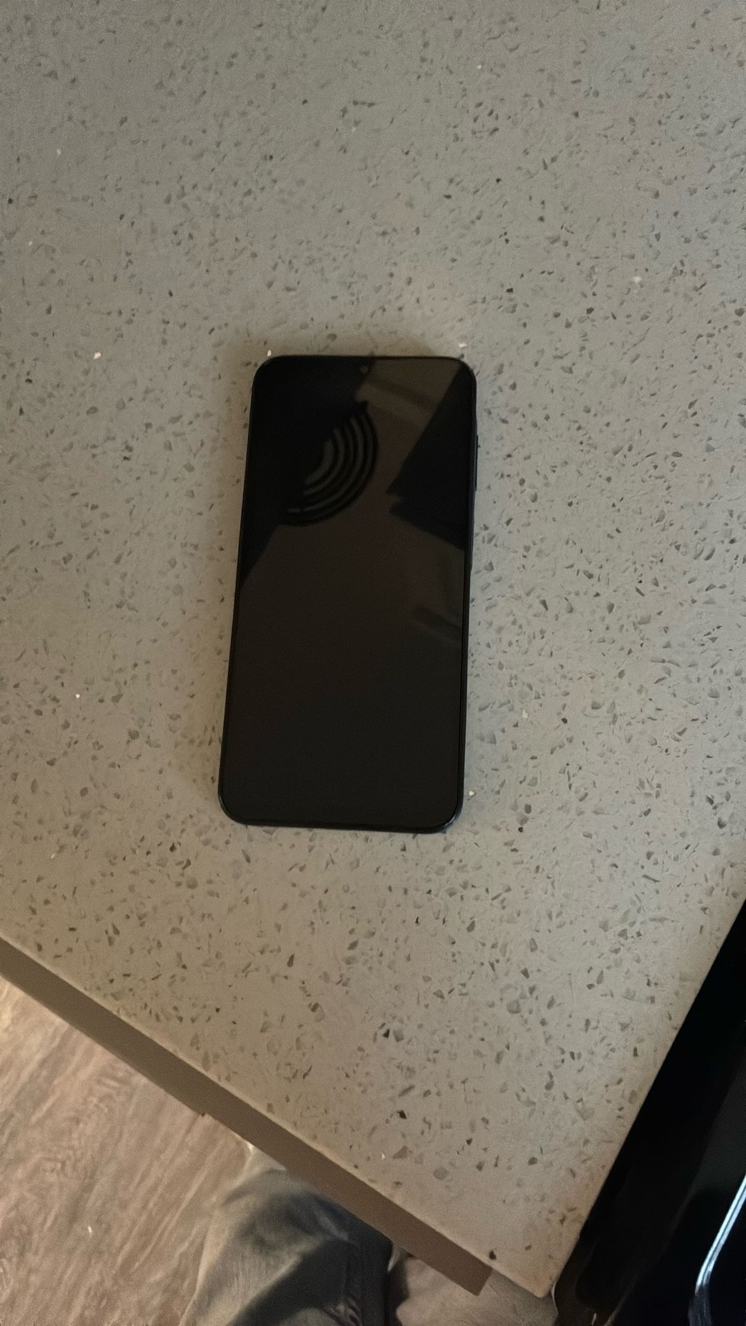 iPhone 16e