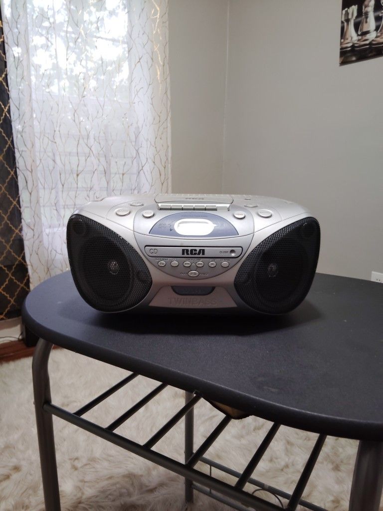 Vintage RCA Radio/CD PLAYER Gray