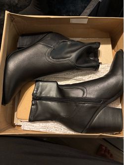 Women’s Black Boot Heels