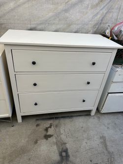 White ikea hemnes dresser