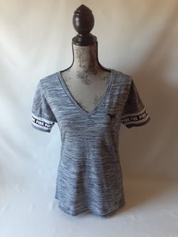 Pink Victoria's Secret women's grey short sleeve v-neck top size S