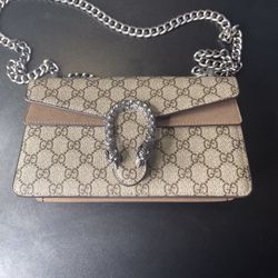 Gucci Dionysus Medium Shoulder Bag 