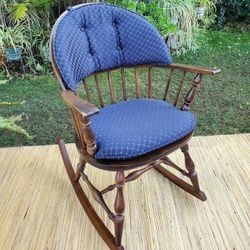 Windsor Rocker w/Cushions 