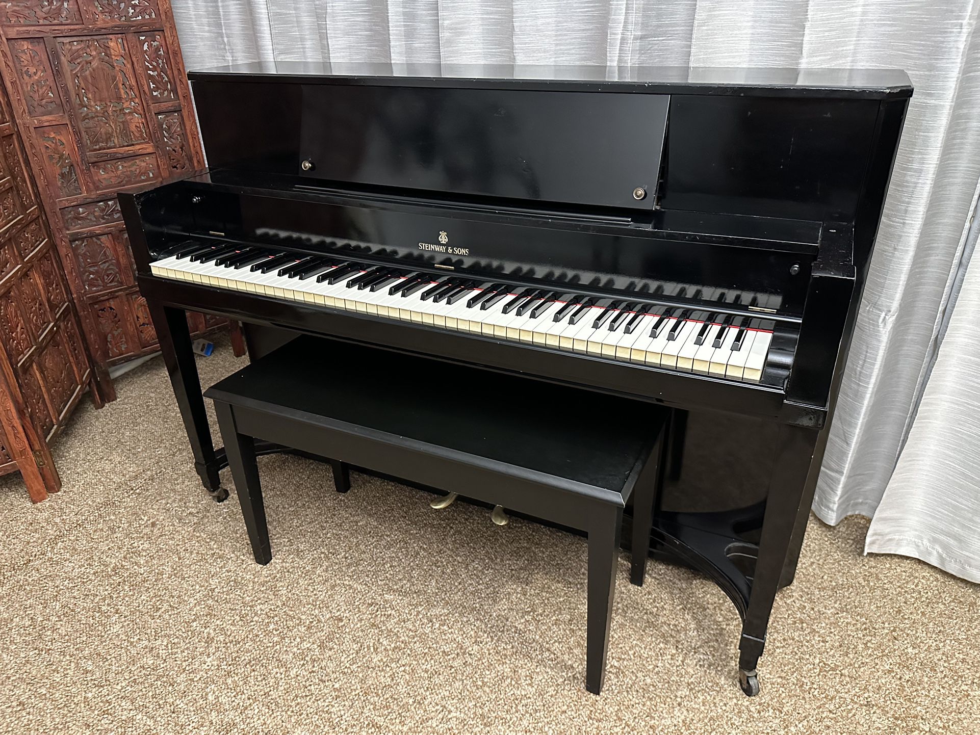 Steinway & Sons Model 40 Piano 