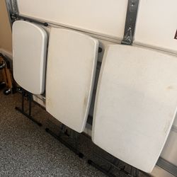 Collapsible Plastic Tables