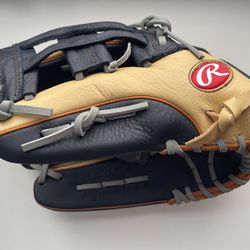 Rawlings 12.75 Baseball Glove