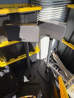 Sonos Play 3 with Stands