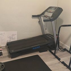 Working Treadmill